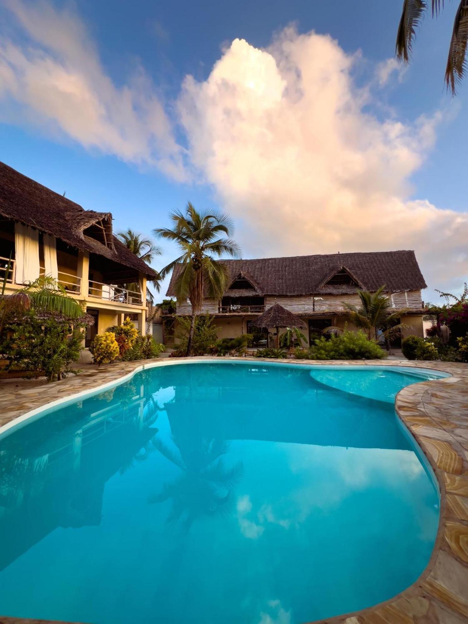 The Garden Hotel Paje Luaran gambar