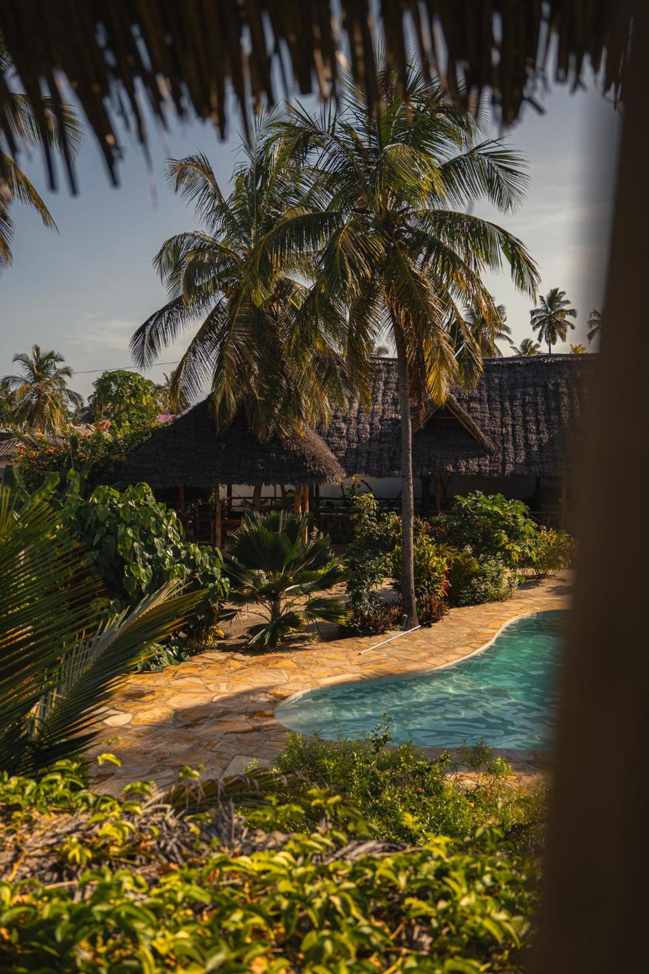 The Garden Hotel Paje Luaran gambar